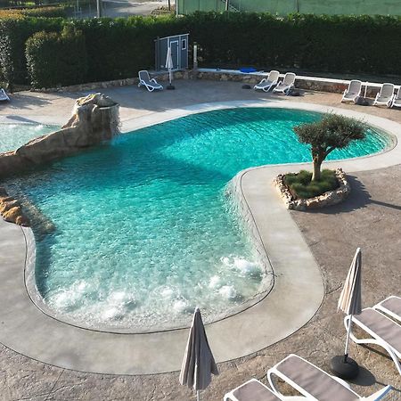 Agriturismo e Agricamping Le Nosare Valeggio sul Mincio Exterior foto