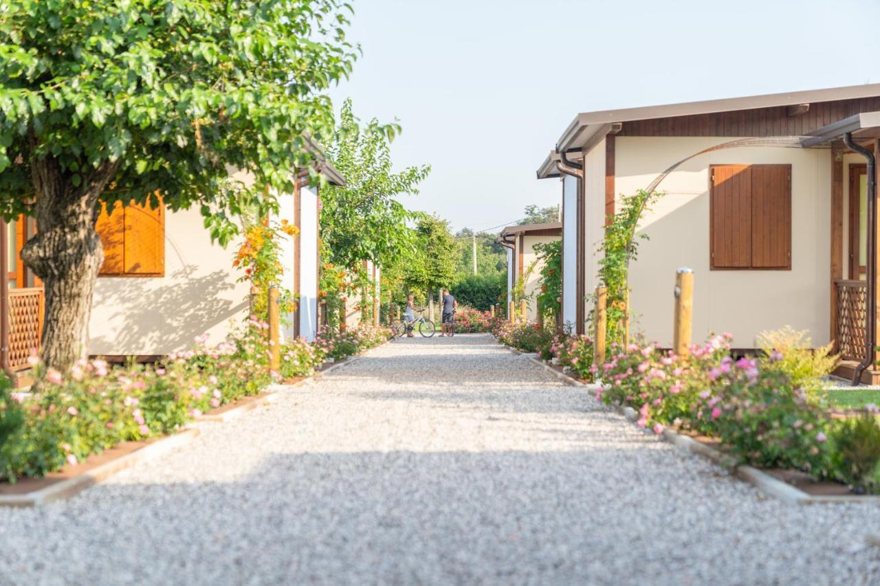 Agriturismo e Agricamping Le Nosare Valeggio sul Mincio Exterior foto